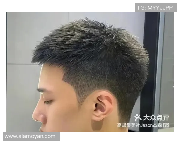 短发足球明星推荐男士发型灵感与时尚搭配指南