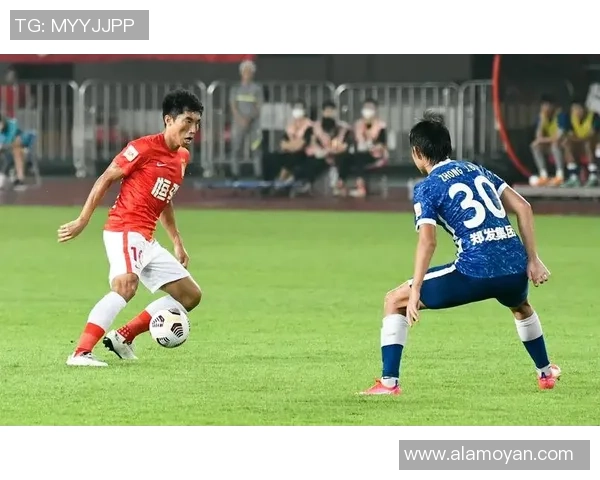 广州足球队荣登足球节奏排行榜第二名展现强劲实力与团队配合